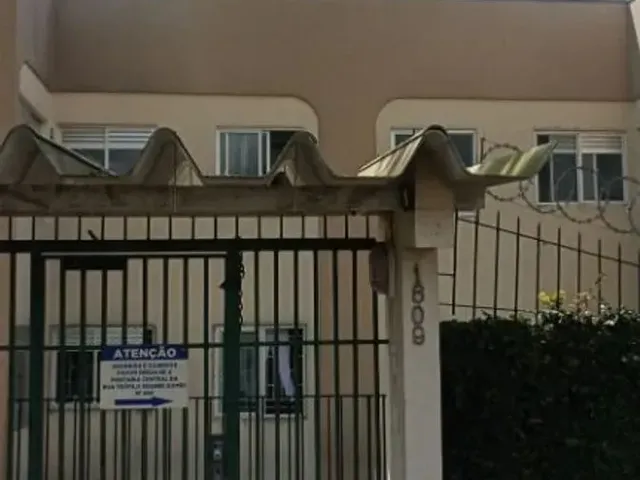 Apartamento 2 quartos e 2 banheiros, para alugar, no bairro Jardim Social em Curitiba