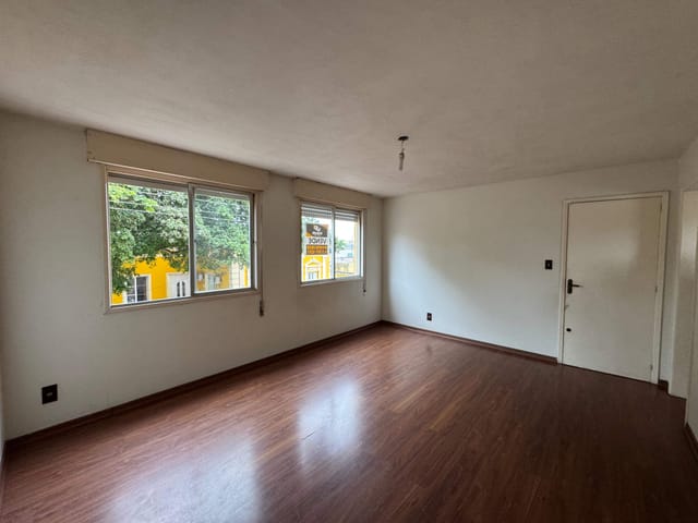 Apartamento com 96m² 2 quartos e 2 banheiros, à venda, no bairro Centro em Pelotas