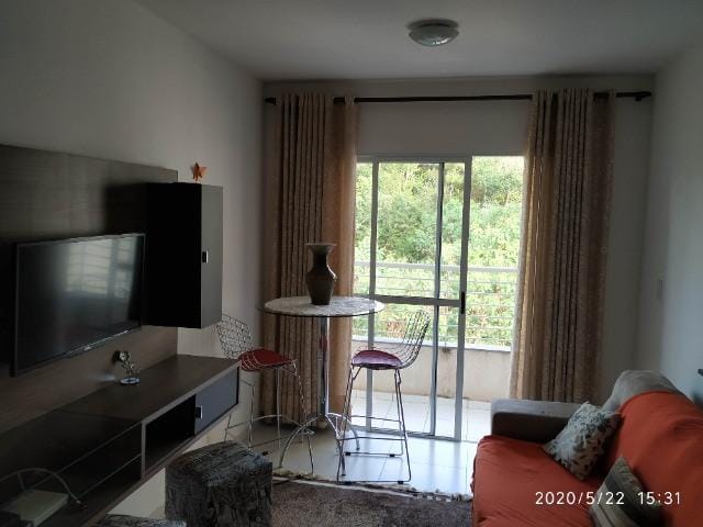 Apartamento com 57m² 2 quartos e 1 banheiro, à venda, no bairro Parque Rincão em Cotia