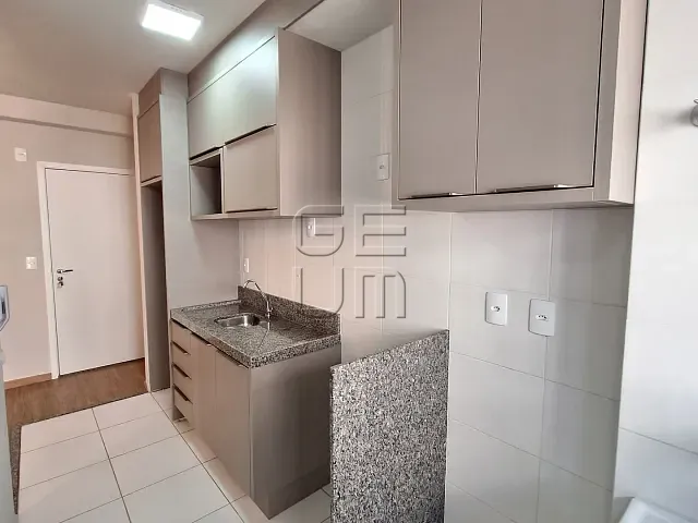 Apartamento 3 quartos e 2 banheiros, à venda, no bairro São Vicente em Londrina