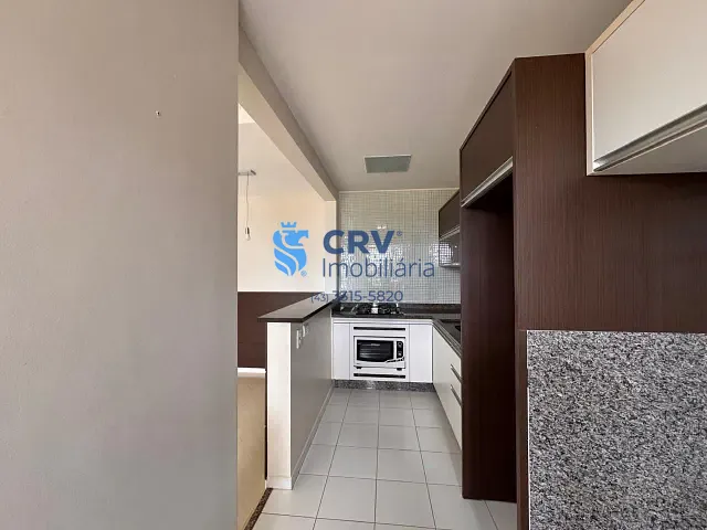 Apartamento com 72m² 3 quartos e 2 banheiros, à venda, no bairro Residencial do Lago em Londrina