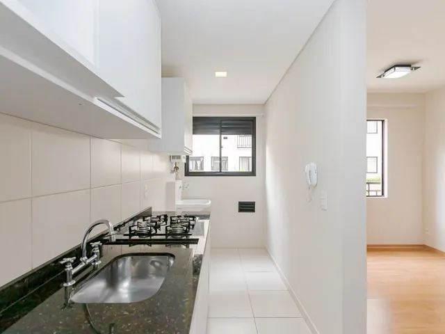 Apartamento 3 quartos e 2 banheiros, para alugar, no bairro Jardim das Américas em Curitiba