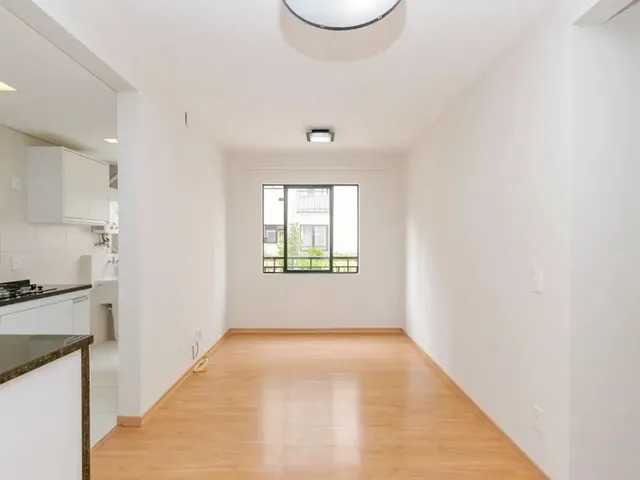 Apartamento 3 quartos e 2 banheiros, para alugar, no bairro Jardim das Américas em Curitiba