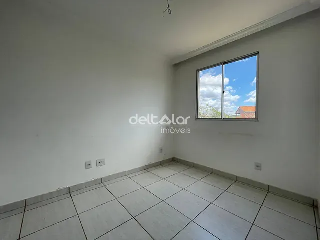 Apartamento com 65m² 2 quartos e 1 banheiro, à venda, no bairro Nacional em Contagem