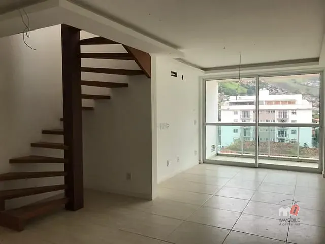 Apartamento 3 quartos e 2 banheiros, à venda, no bairro Corrêas em Petrópolis