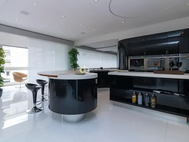 Apartamento 5 quartos e 6 banheiros, à venda, no bairro Higienópolis em São Paulo