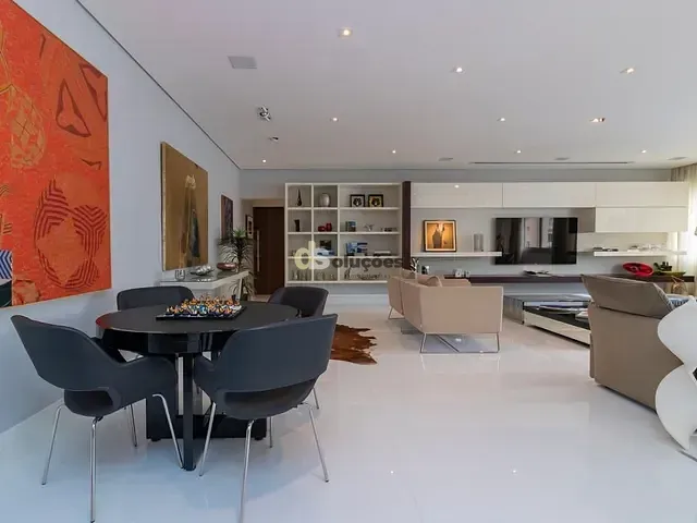 Apartamento 5 quartos e 6 banheiros, à venda, no bairro Higienópolis em São Paulo