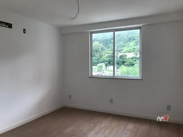 Apartamento 3 quartos e 2 banheiros, à venda, no bairro Corrêas em Petrópolis