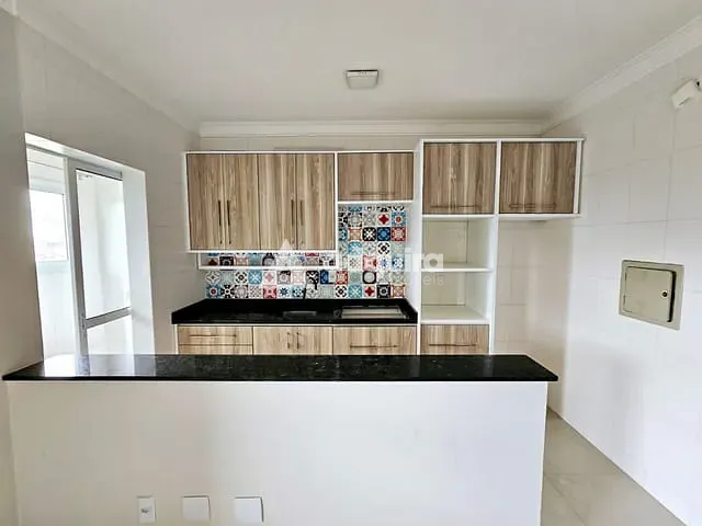 Apartamento 2 quartos e 1 banheiro, à venda, no bairro Jardim Carvalho em Ponta Grossa