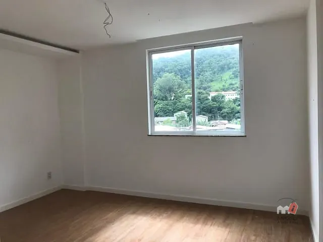 Apartamento 3 quartos e 2 banheiros, à venda, no bairro Corrêas em Petrópolis