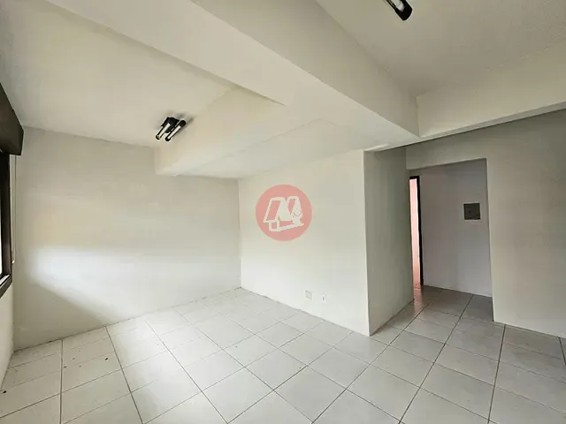 Apartamento com 50m² 1 quarto e 1 banheiro, para alugar, no bairro Medianeira em Porto Alegre
