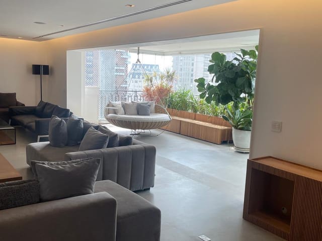 Apartamento com 450m² 3 quartos e 5 banheiros, à venda, no bairro Itaim Bibi em São Paulo