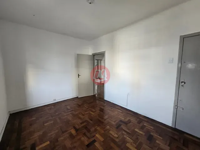 Apartamento com 80m² 2 quartos e 1 banheiro, para alugar, no bairro Menino Deus em Porto Alegre