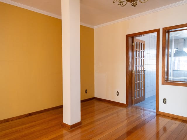 Apartamento com 160m² 3 quartos e 2 banheiros, à venda, no bairro Centro em Pelotas