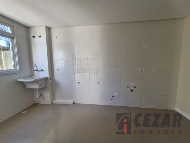Apartamento 3 quartos e 2 banheiros, à venda, no bairro Uberaba em Curitiba