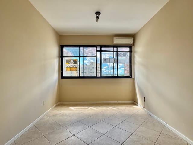 Apartamento com 60m² 1 quarto e 1 banheiro, à venda, no bairro Centro em Pelotas