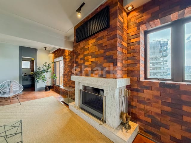 Apartamento com 220m² 3 quartos e 5 banheiros, à venda, no bairro Itaim Bibi em São Paulo