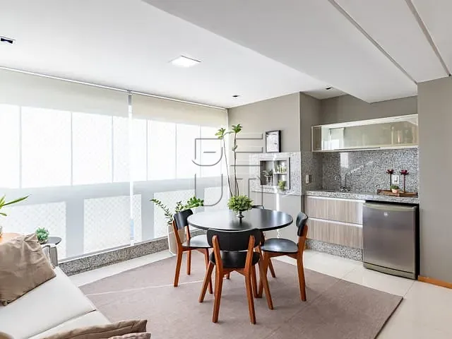 Apartamento com 217m² 3 quartos e 5 banheiros, à venda, no bairro Santa Rosa em Londrina