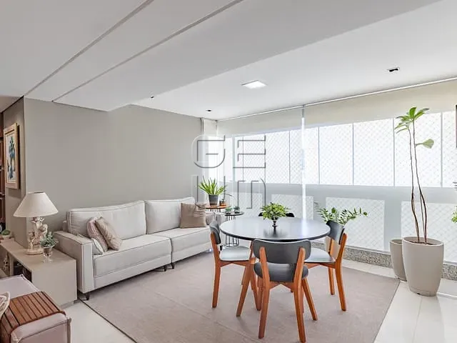 Apartamento com 217m² 3 quartos e 5 banheiros, à venda, no bairro Santa Rosa em Londrina