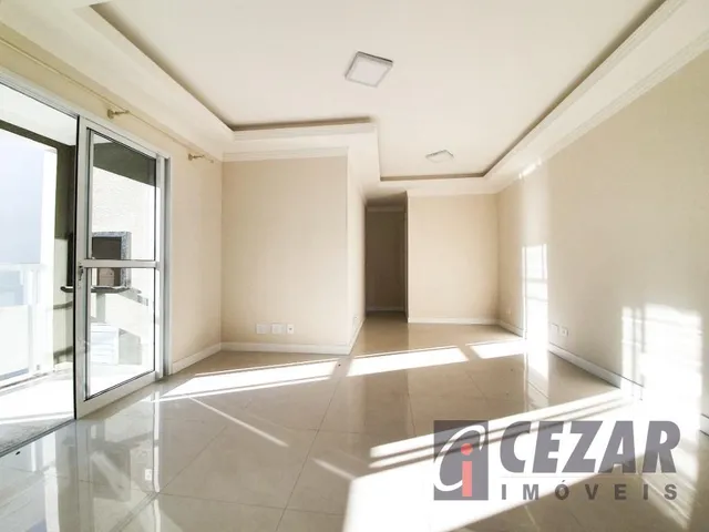 Apartamento 2 quartos e 1 banheiro, à venda, no bairro Uberaba em Curitiba