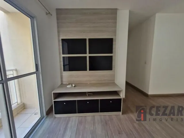 Apartamento 2 quartos e 2 banheiros, para alugar, no bairro Tingui em Curitiba