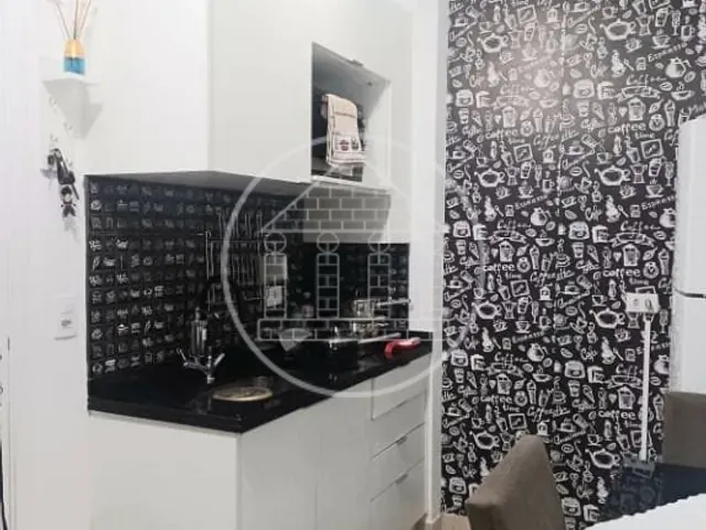 Apartamento 1 quarto e 1 banheiro, à venda, no bairro Vila Castelo em São Paulo