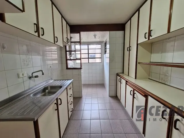 Apartamento 3 quartos e 1 banheiro, para alugar, no bairro Pinheirinho em Curitiba