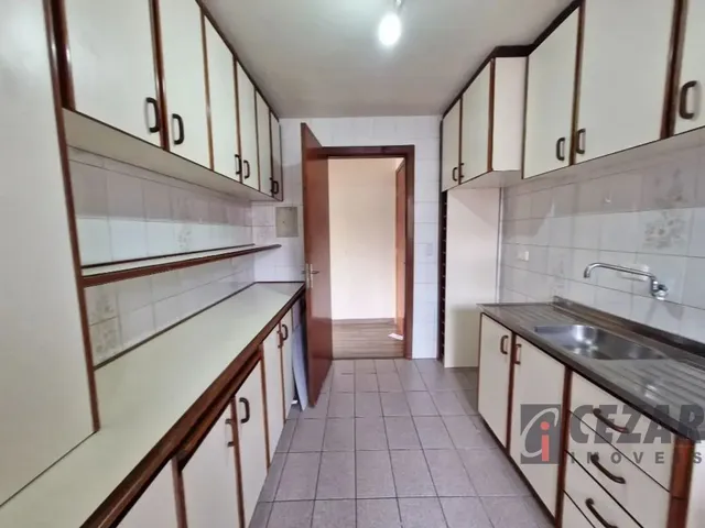 Apartamento 3 quartos e 1 banheiro, para alugar, no bairro Pinheirinho em Curitiba