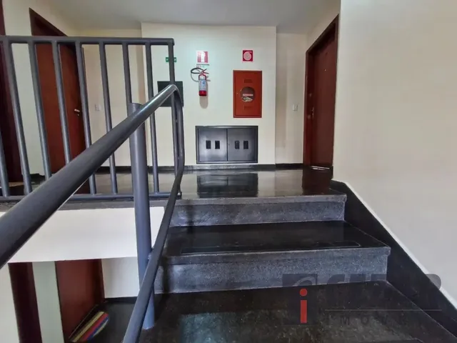 Apartamento 3 quartos e 1 banheiro, à venda, no bairro Pinheirinho em Curitiba
