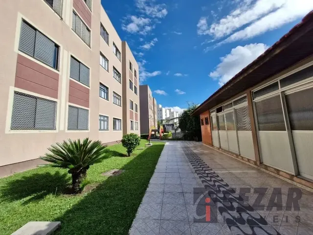 Apartamento 3 quartos e 1 banheiro, à venda, no bairro Pinheirinho em Curitiba