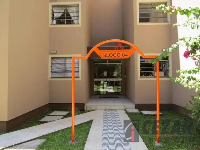 Apartamento 3 quartos e 1 banheiro, à venda, no bairro Pinheirinho em Curitiba