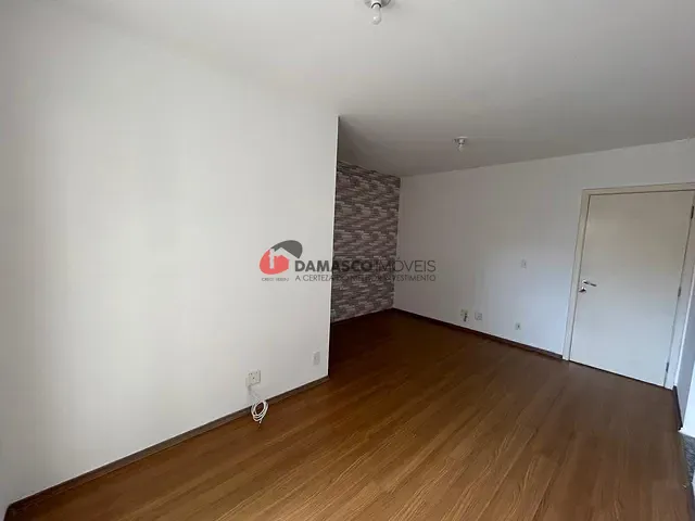 Apartamento 2 quartos e 2 banheiros, à venda, no bairro Cerâmica em São Caetano do Sul