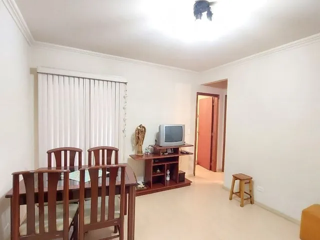 Apartamento 2 quartos e 2 banheiros, à venda, no bairro Centro em Curitiba