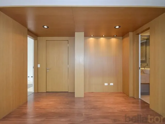 Apartamento 4 quartos e 4 banheiros, à venda, no bairro Batel em Curitiba