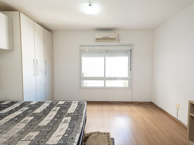 Apartamento 1 quarto e 1 banheiro, para alugar, no bairro Centro em Pelotas