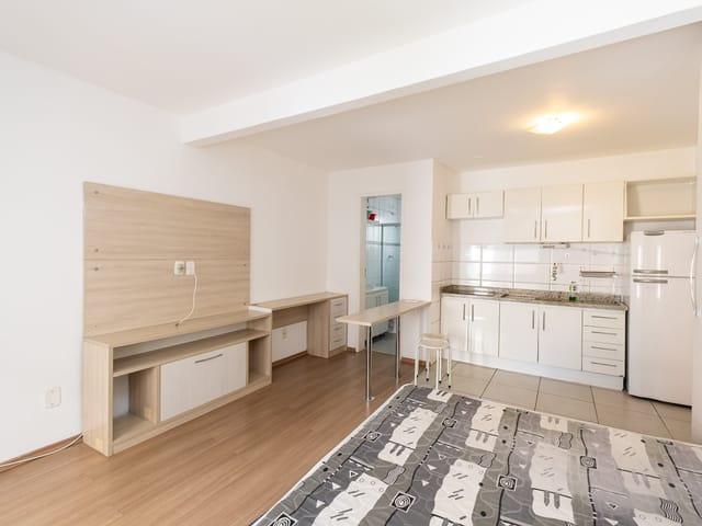 Apartamento 1 quarto e 1 banheiro, para alugar, no bairro Centro em Pelotas