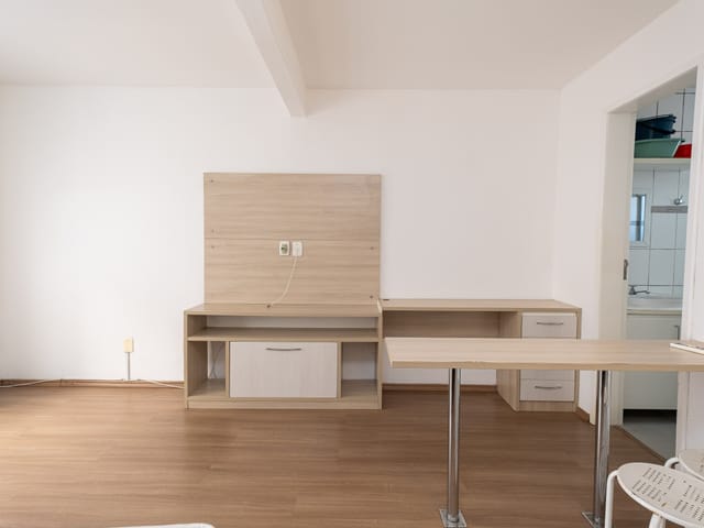 Apartamento 1 quarto e 1 banheiro, para alugar, no bairro Centro em Pelotas