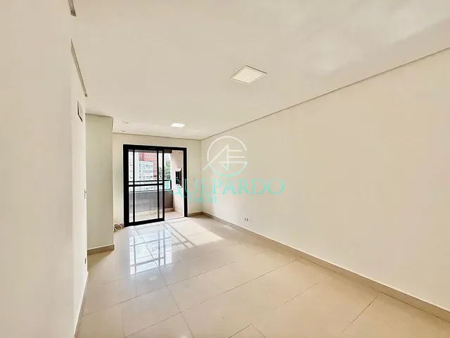 Apartamento com 111m² 3 quartos e 2 banheiros, à venda, no bairro Centro em Londrina