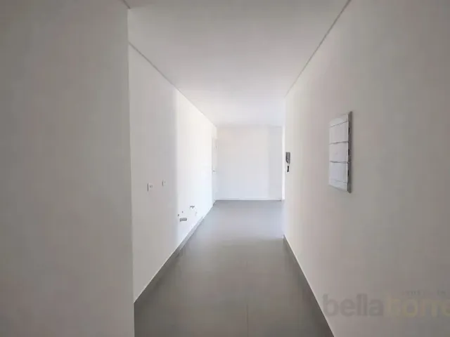 Apartamento 2 quartos e 2 banheiros, à venda, no bairro Batel em Curitiba