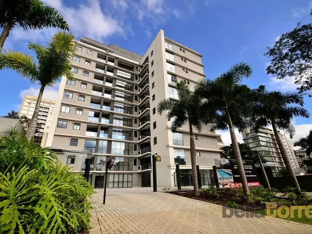 Apartamento 2 quartos e 2 banheiros, à venda, no bairro Batel em Curitiba