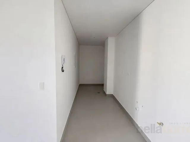 Apartamento 2 quartos e 2 banheiros, à venda, no bairro Batel em Curitiba