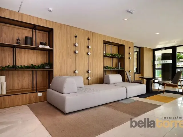 Apartamento 2 quartos e 2 banheiros, à venda, no bairro Batel em Curitiba