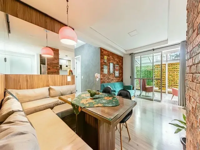 Apartamento 2 quartos e 1 banheiro, à venda, no bairro Bacacheri em Curitiba