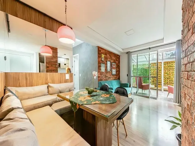 Apartamento 2 quartos e 1 banheiro, à venda, no bairro Bacacheri em Curitiba