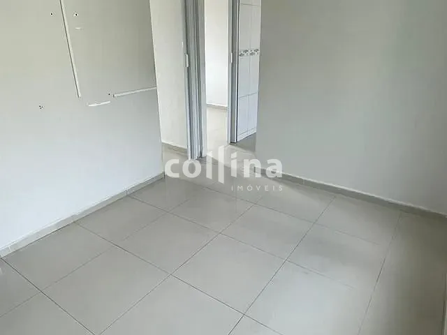Apartamento com 38m² 2 quartos e 1 banheiro, para alugar, no bairro Cohab V em Carapicuíba