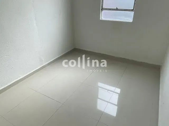 Apartamento com 38m² 2 quartos e 1 banheiro, para alugar, no bairro Cohab V em Carapicuíba