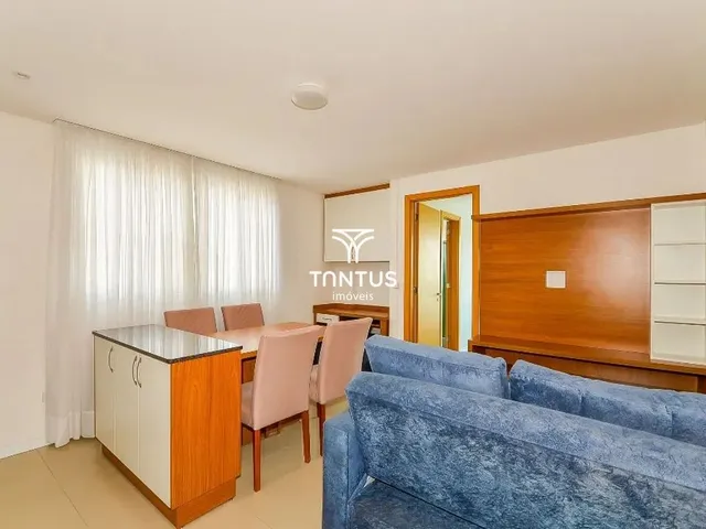 Apartamento 1 quarto e 1 banheiro, para alugar, no bairro Centro em Curitiba