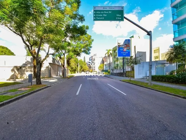 Apartamento 1 quarto e 1 banheiro, para alugar, no bairro Centro em Curitiba