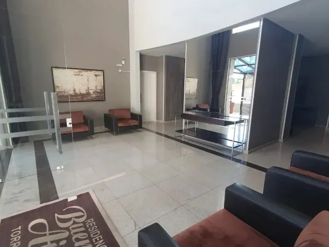 Apartamento 2 quartos e 3 banheiros, para alugar, no bairro Portão em Curitiba