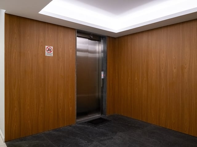 Apartamento 2 quartos e 2 banheiros, para alugar, no bairro Centro em Pelotas